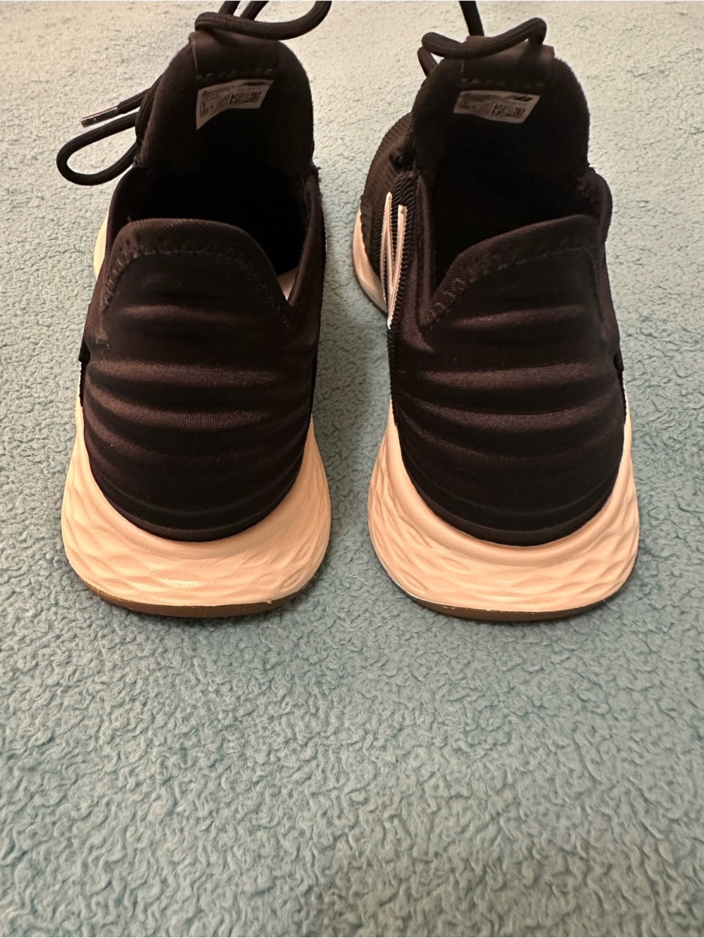New Balance Black Fresh Foam Roav Sneakers - Picture 3 of 7
